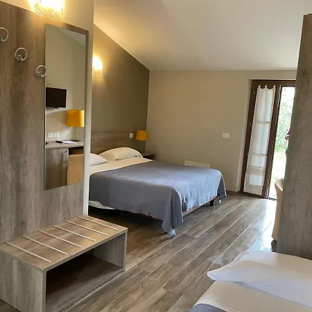 Le Macerine 3* 카스틸리오네델라고